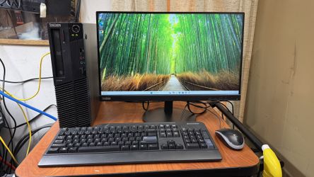 Budget Lenovo Desktop: 22” Widescreen With Windows 11
