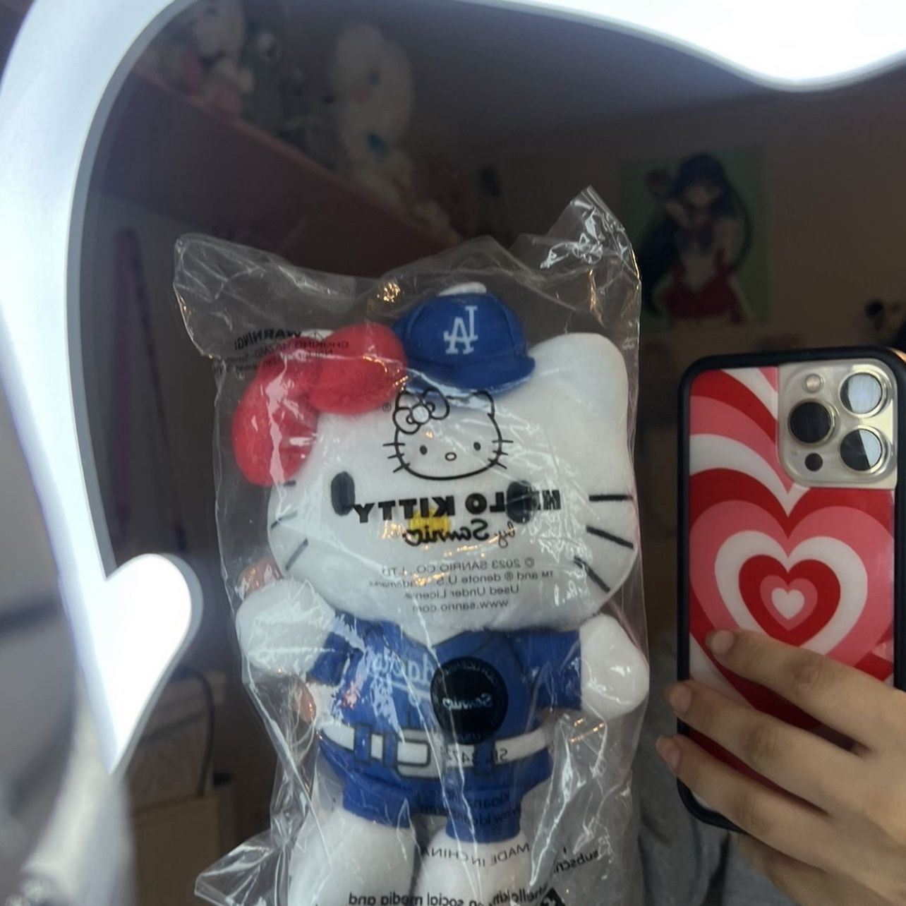 So excited to add this cute Hello Kitty Dodgers plush from Hello Kitty  Night to my collection!! ⚾🧢💙🩵 Matches with my Hello Kitty jersey! 💙🩵