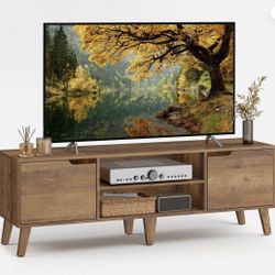 TV Stand For 65-Inch TVs, Entertainment Center With Adjustable Shelf, 58-Inch Long Media Console Table, Transitional Style, For Living Room, B
