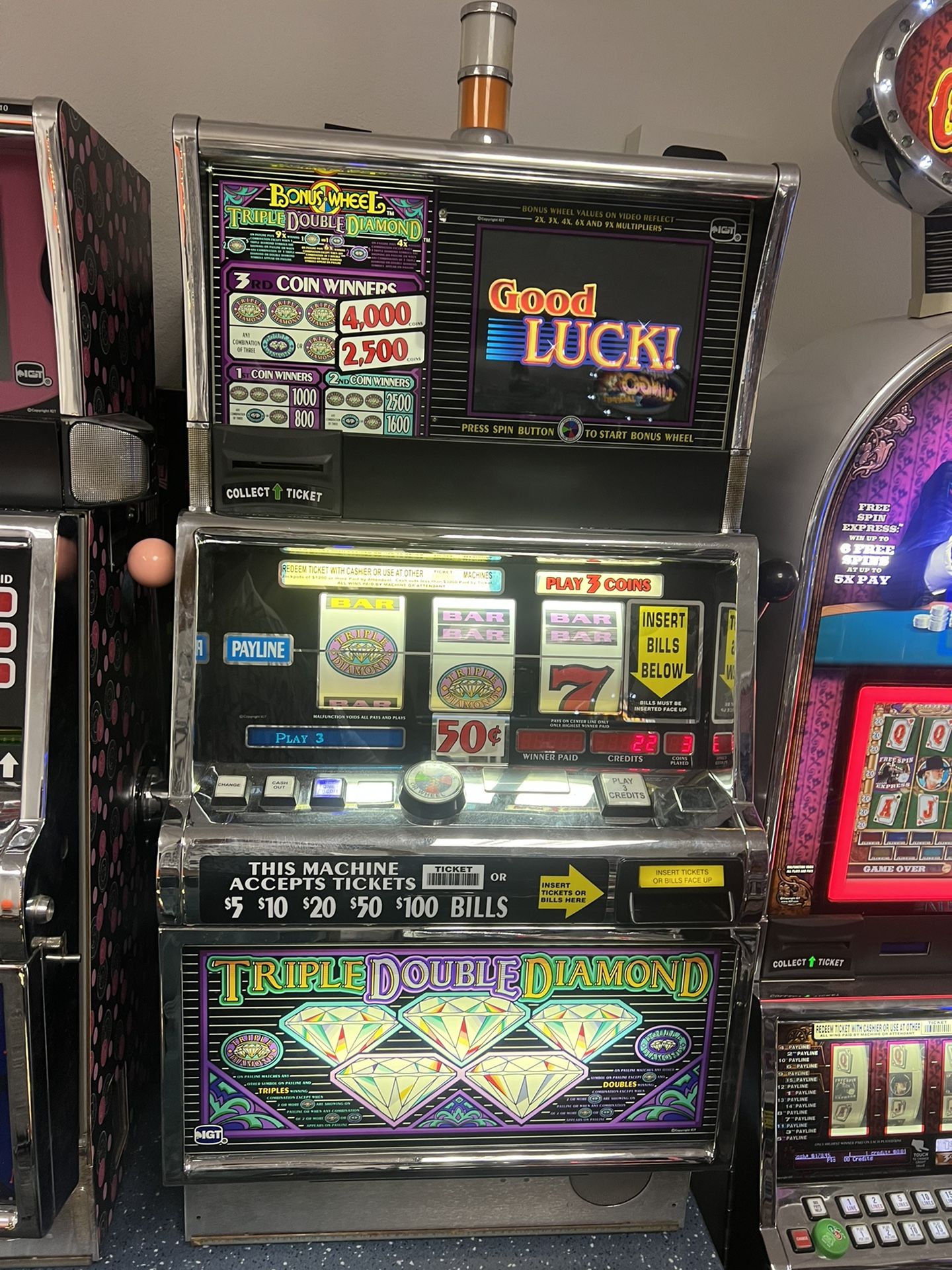 IGT S2000 VISION Game