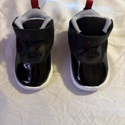 Size 6 Toddlers Black Michael Jordan’s 