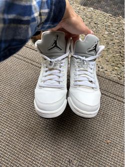 Jordan 5 Retro Metallic White