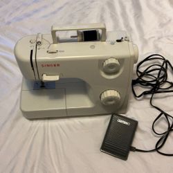 Singer sewing machine