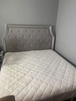 Ashley King Size Bed With Footboard