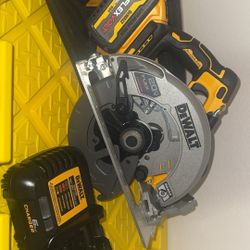 Dewalt Flex Volt Circular Saw 