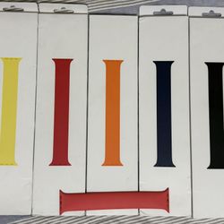 Original - Never worn - Apple Watch Silicone bands, 44mm size 8