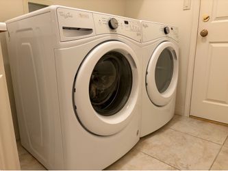 Whirlpool Front Load Washer & Dryer Set