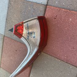2015-2019 Toyota Sienna Driver Side Taillight