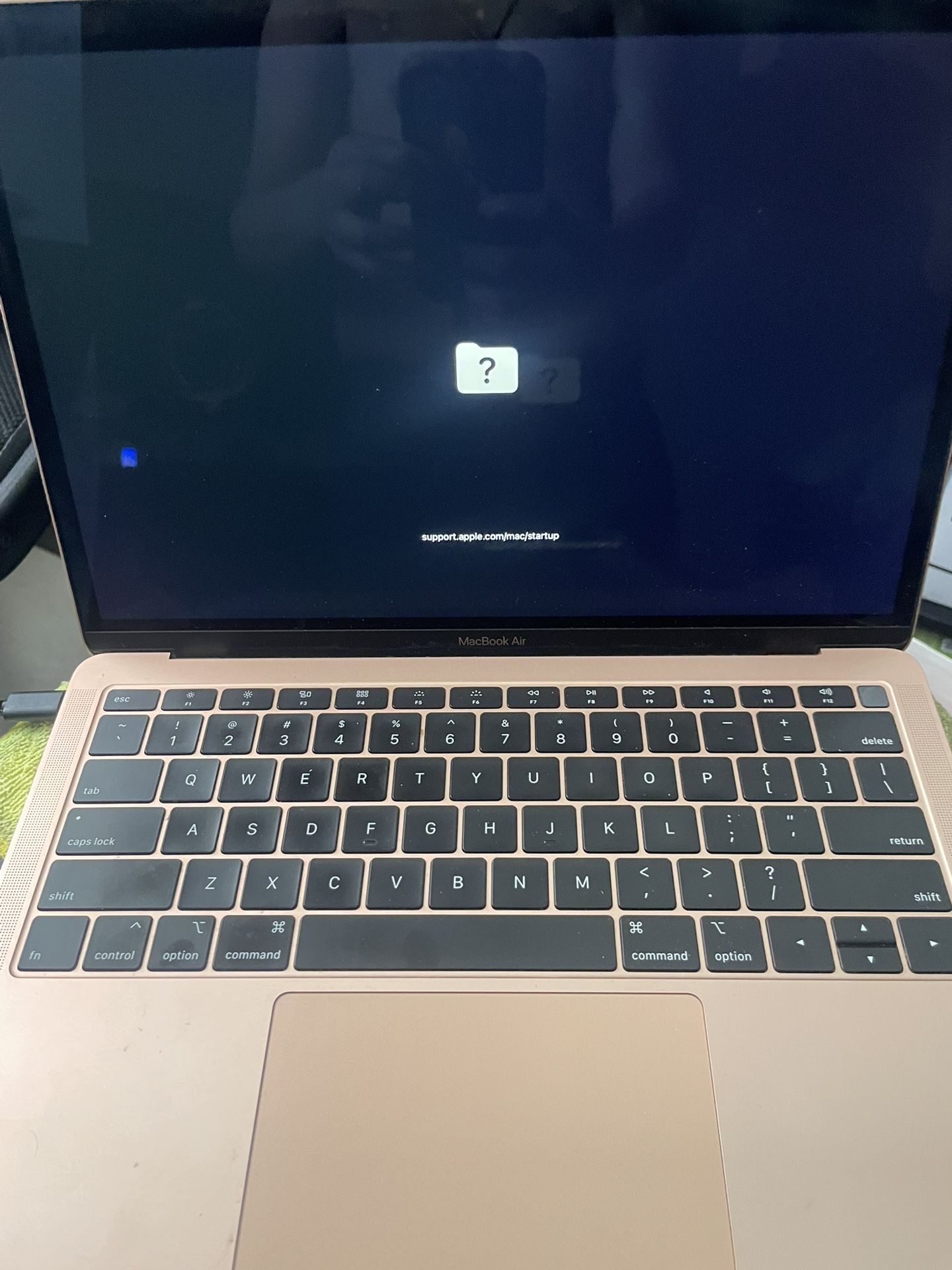 2019 MacBook Air For Parts