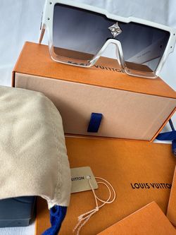 Louis Vuitton Oversized Square Sunglasses