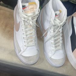 Woman’s Shoes 
