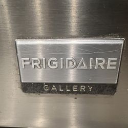Frigidaire Gallery 5-burner Gas Oven