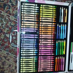 Crayola Suite Case W/ Markers And Color Pencils Included