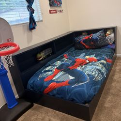 AMAZING BED SIZE TWIN