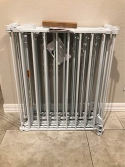 Heavy Duty Playpen / Pet Fence