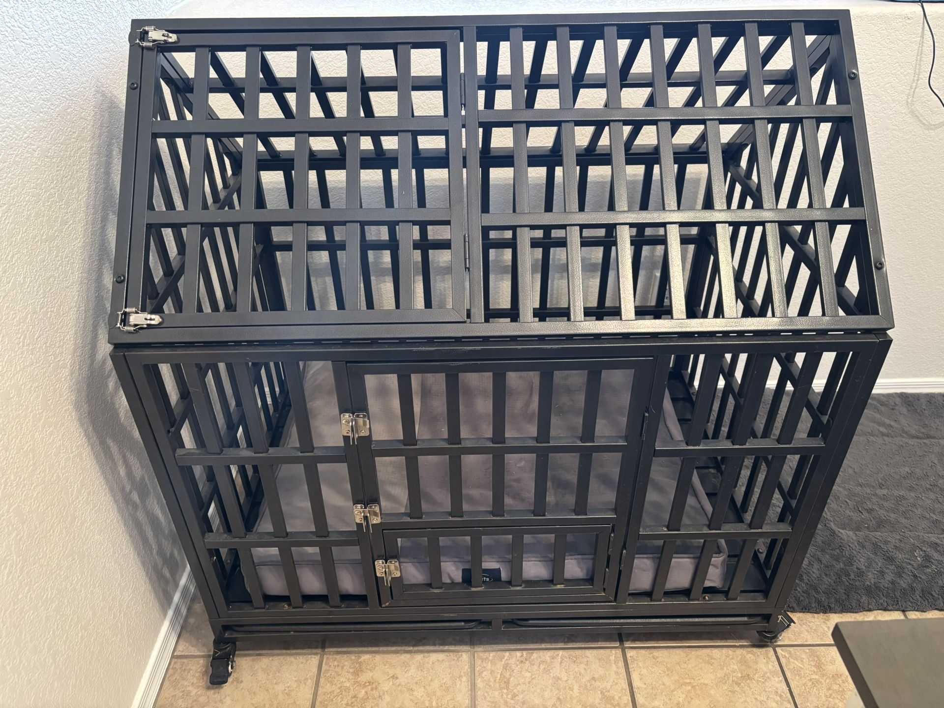 Heavy Duty Dog Crate