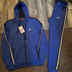 Blue Men Nike Sweatsuit Size Medium 