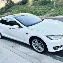 2013 Tesla model S 85