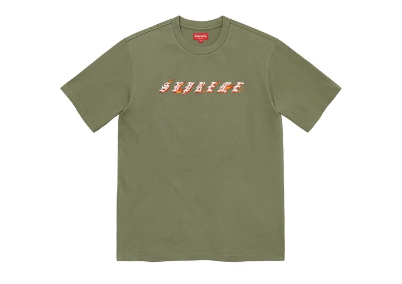 T-shirt Supreme Size L $120 