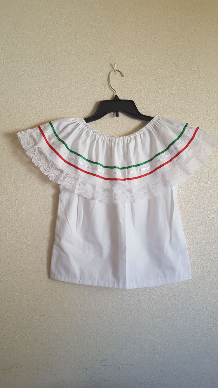 Conejo Secretario emoción Blusa mexicana para niña for Sale in Los Angeles, CA - OfferUp