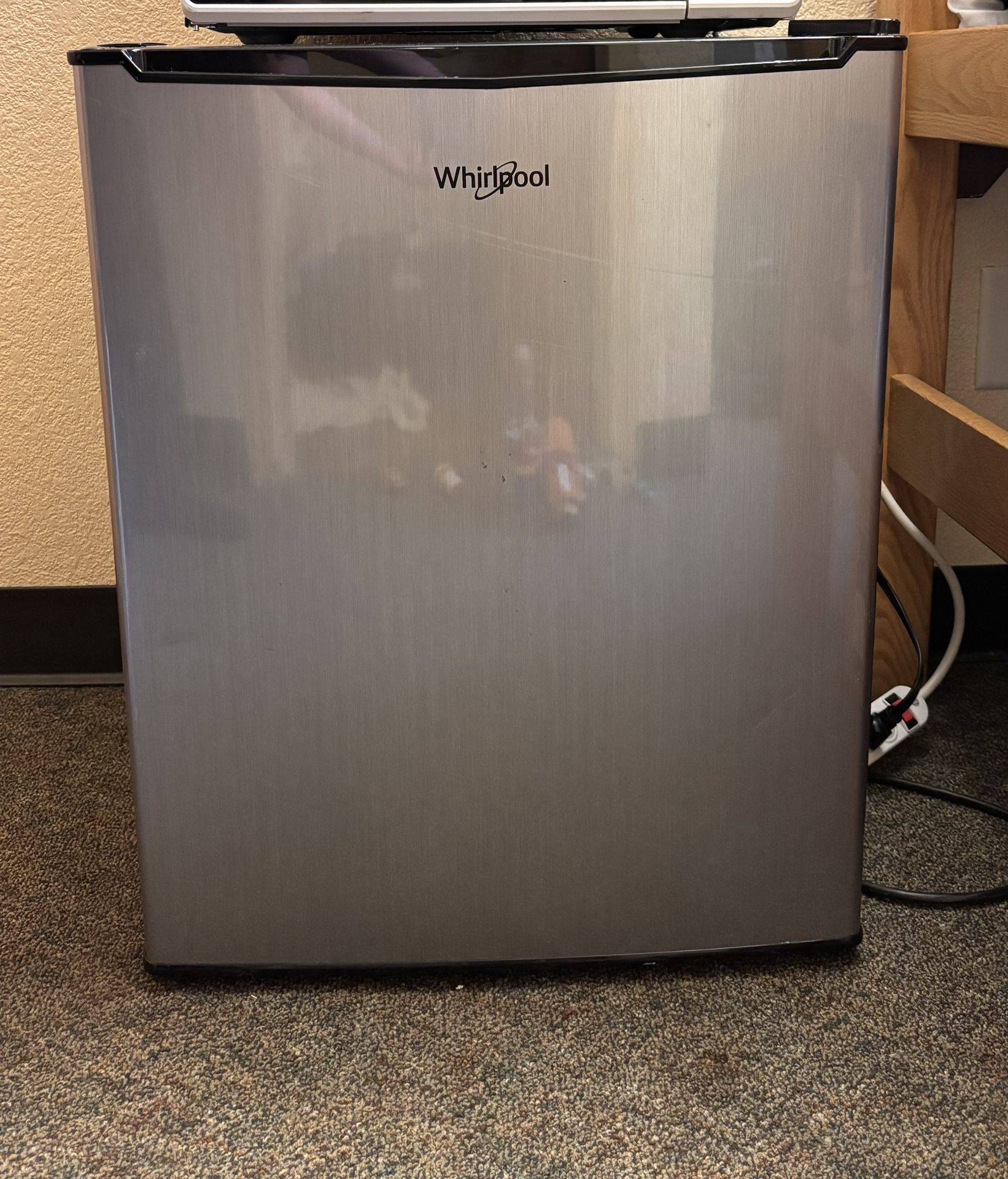 Mini Fridge Whirlpool