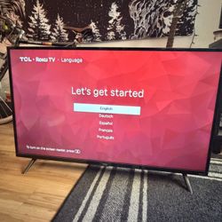 TCL Roku TV 44”
