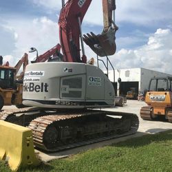 Linkbelt 235x3LC Excavator