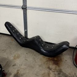 King and Queen Seat Harley