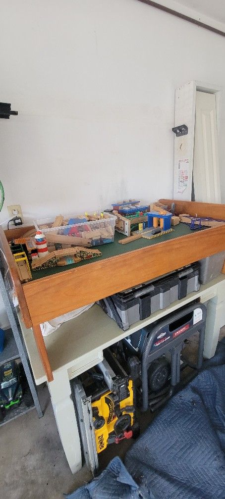 Train Table. 49×31 h18 Clearwater