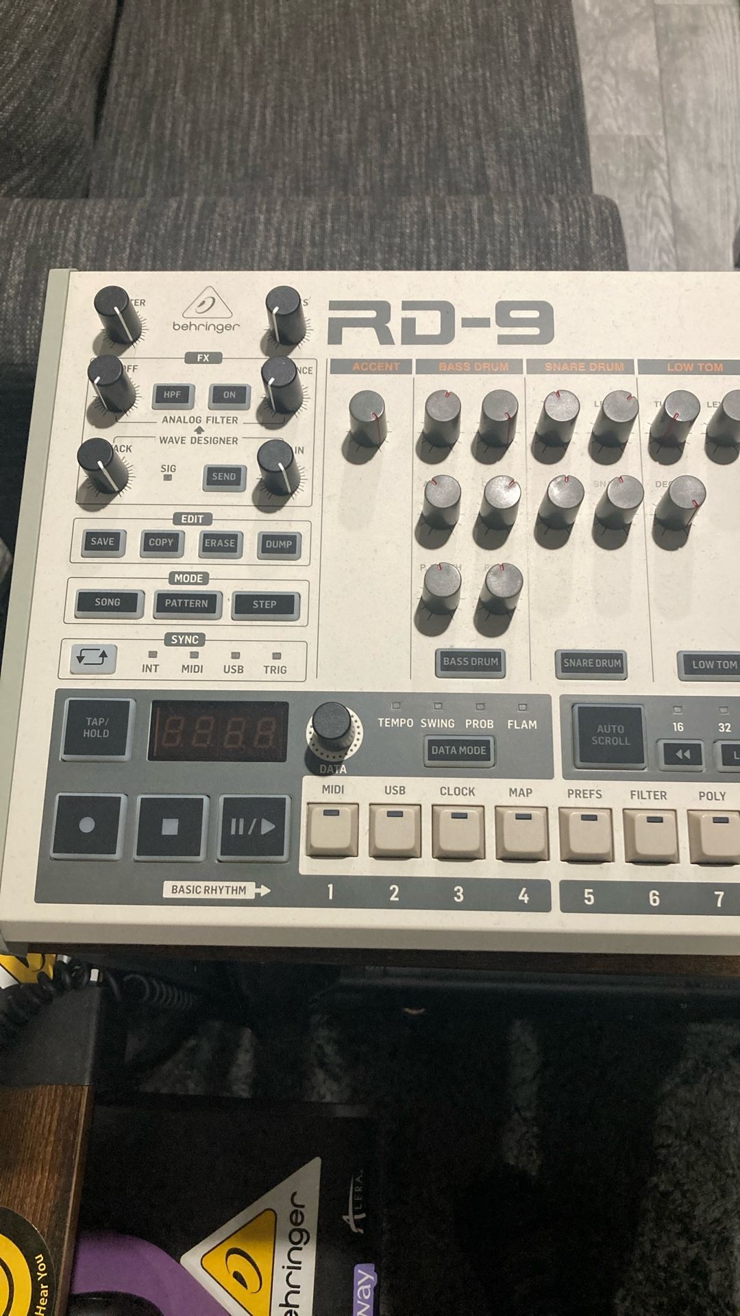 Behringer RD-9