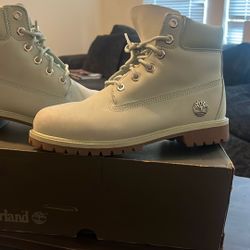 Blue Cream Junior Timberlands 