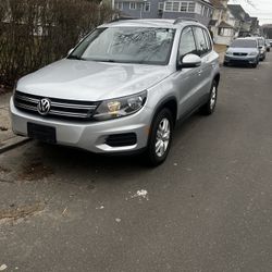 Volkswagen Tiguan Limited 2.0i T S