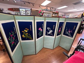 Traditional Korean silk embroidered folding screen (Byeongpung), decorative room divider