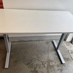IKEA Standing Desk – Adjustable Height – Clean & Sturdy