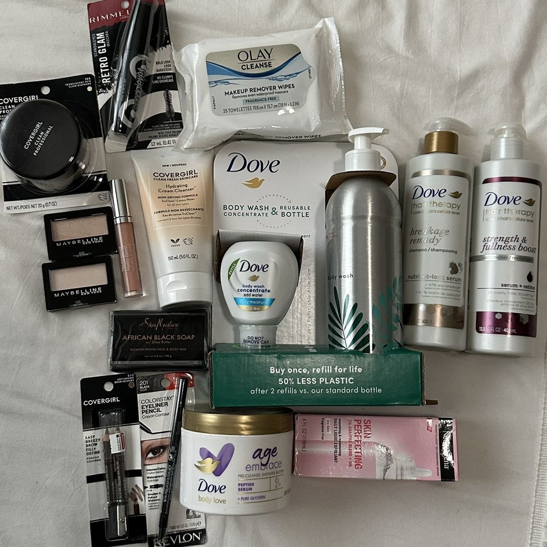 Beauty Bundle: Assorted personal care, make up, haircare, skincare for Sale  in Houston, TX - OfferUp