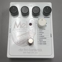 Electro-Harmonix Mel9 Tape Replay Machine Pedal