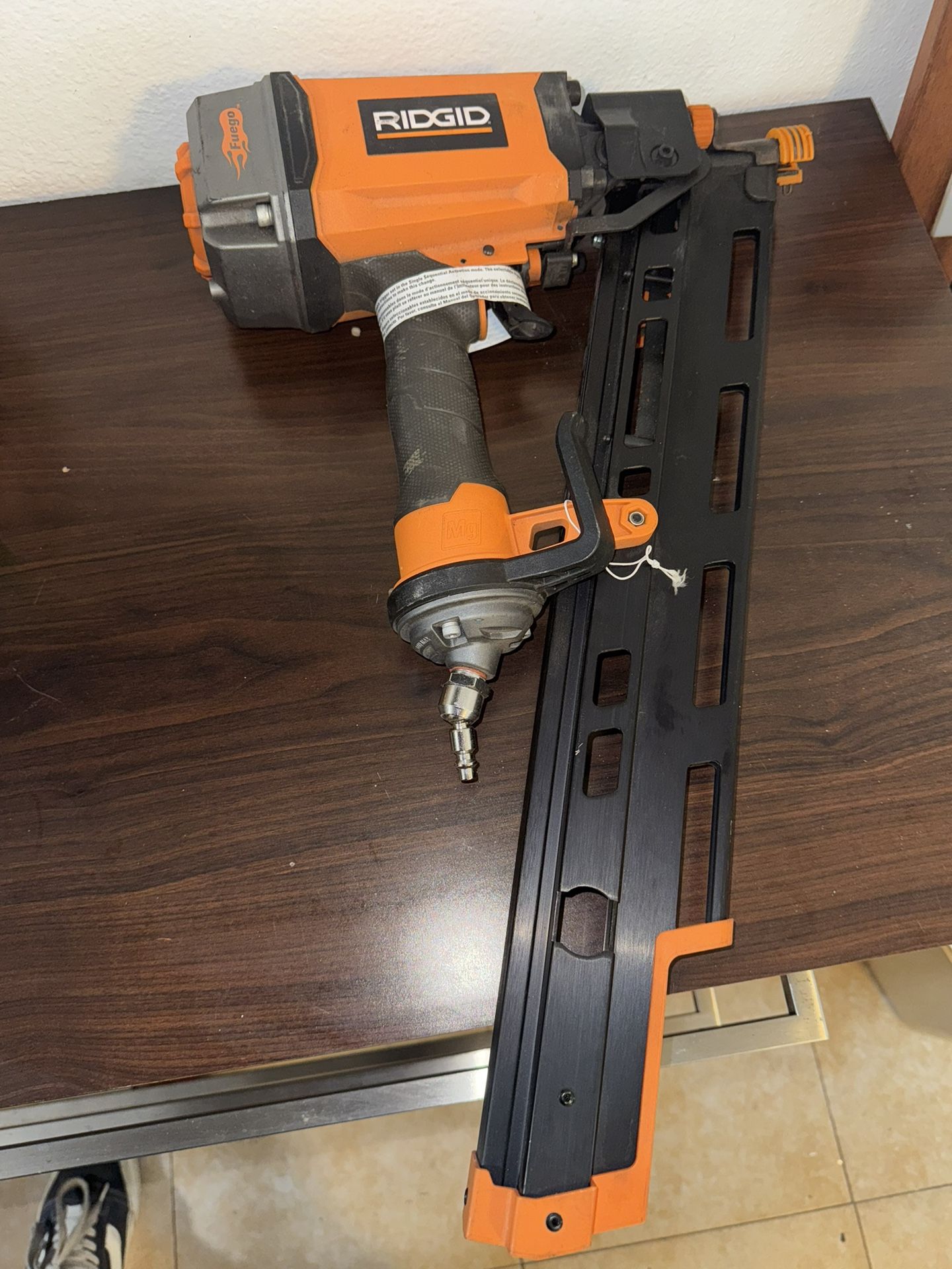 Rigid Pneumatic Nail Gun (New)
