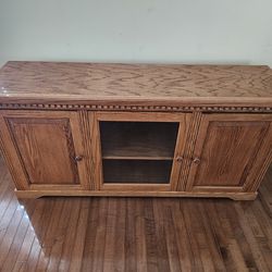 TV Stand/cabinet With Doors And Shelves 
