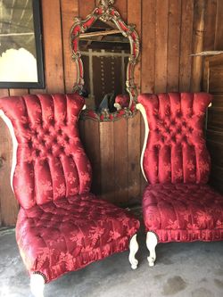 2 Hollywood Regency era Mid Century RED CHAIR size 26x25x42in 2 chairs The mirror is also for sale and has a separate listing - it’s $300 for th