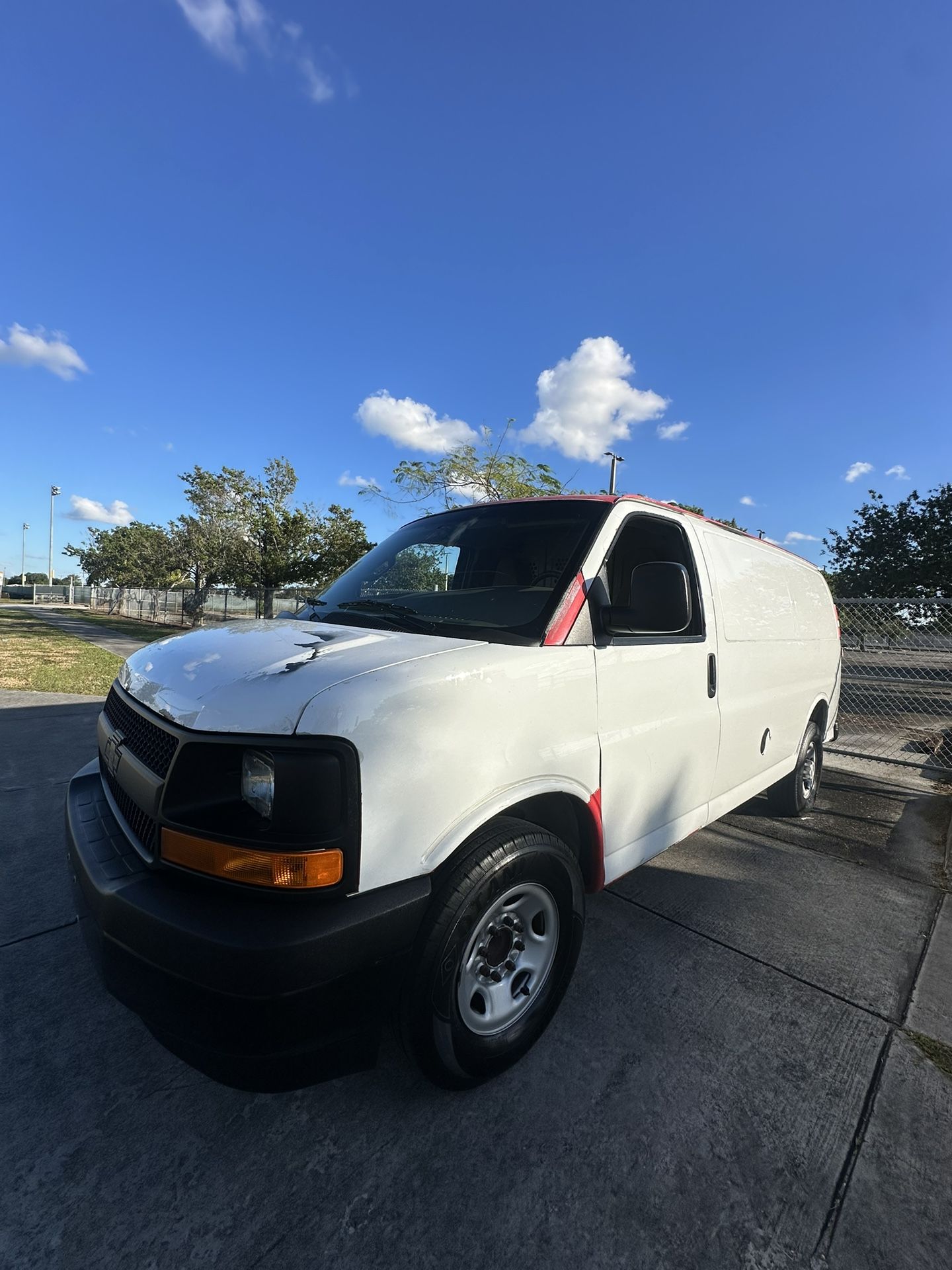 2017 Chevrolet Express 2500
