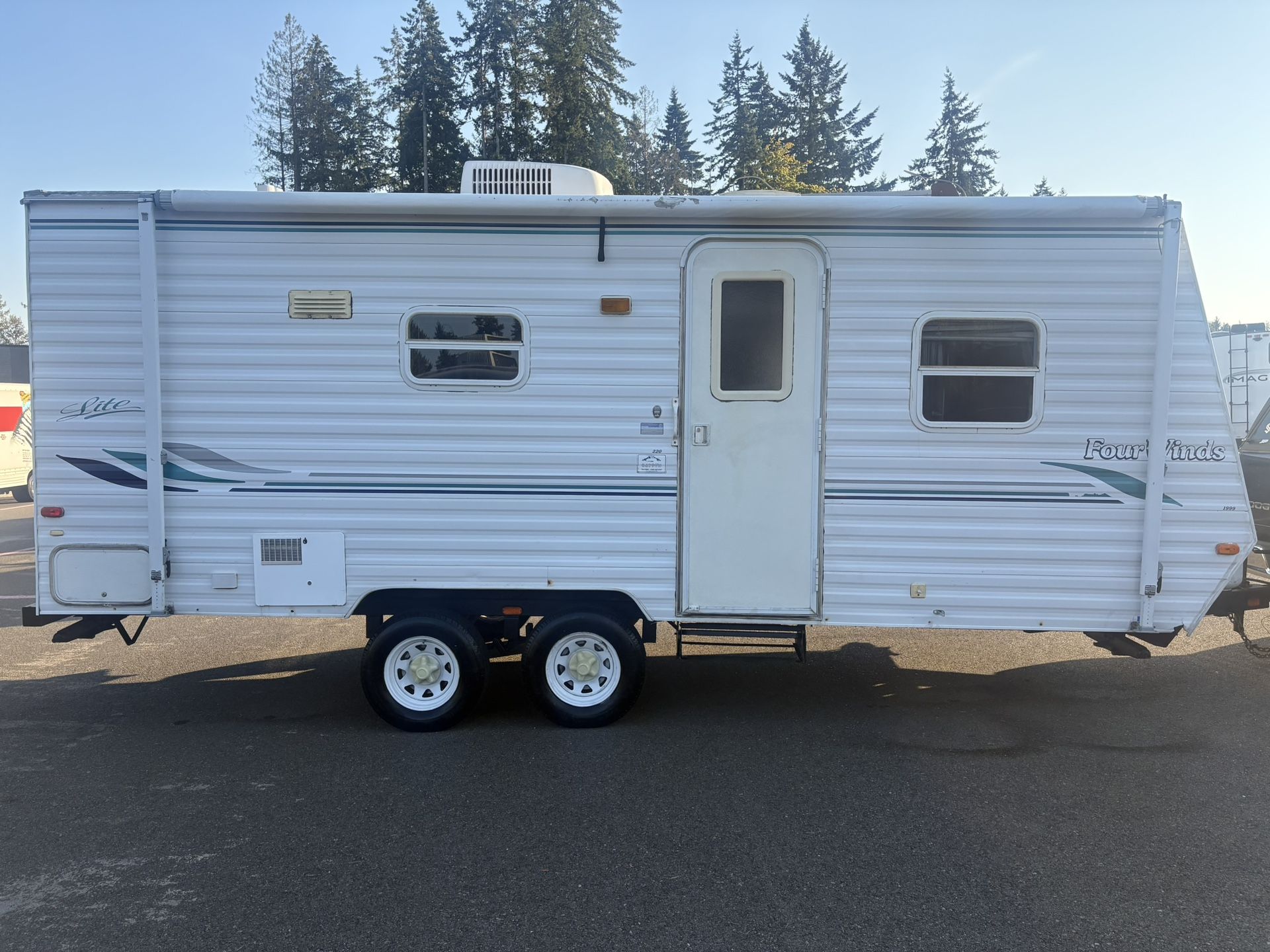 1999 Four Winds Lite