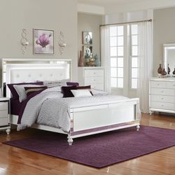 ⭐️4PCS Queen Bedroom Set w/ LED Light (Mattress is not Included)