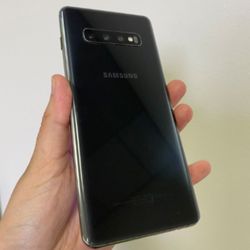 Samsung Galaxy S10 Unlocked Excellent Condition