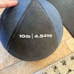 Nike Weighted Ball 10 Lbs Exercise Weights 