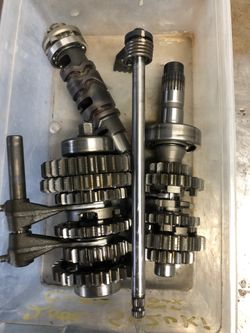 2000 Suzuki C 50 gear box