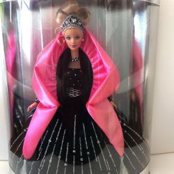 Barbie Holiday Collectable 1998 NWB 