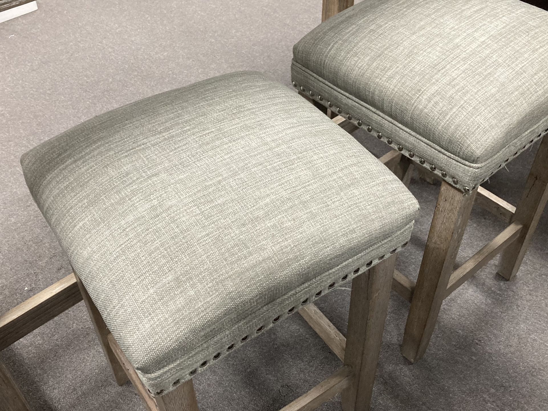 🪑 Band New Accent Table And Bar Stools!!! Only $399!! Low As $39 Down!! No Credit Needed!!!