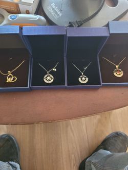 Have  silver   necklaces   s925. Asking  25 each one there new