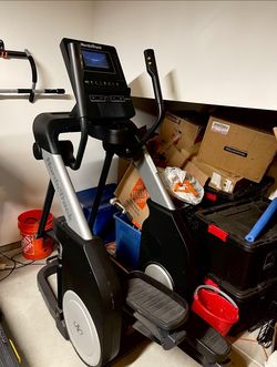 NordicTrack FS7i 38” Autostride touchscreen