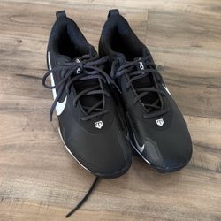 Nike Fastflex Women’s Cleats Size 9